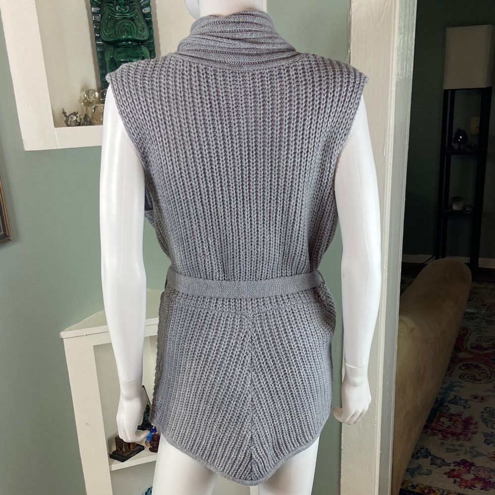 No Boundaries Gray Knit Sleeveless Cardigan Sweater Vest Belted Shrug XLarge XL - Picture 2 of 9